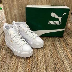 Brand new Puma Mayze Mid sneakers